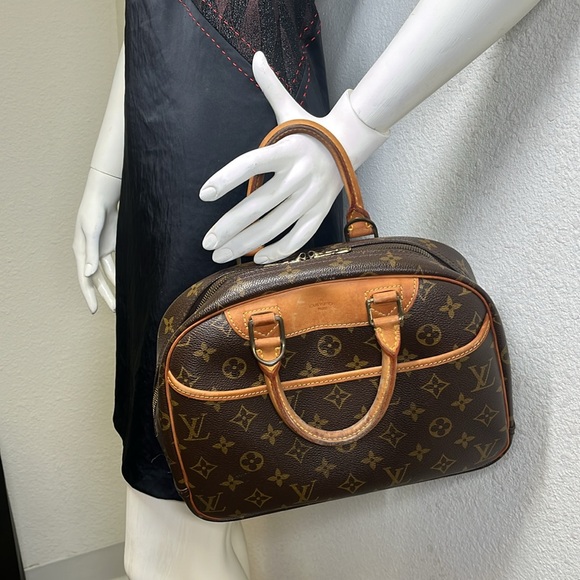 Louis Vuitton Trouville top handle bag classic has return - Picture 5 of 16